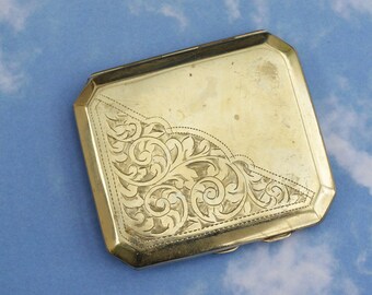 Cigarette Case Vintage Silver Tone Metal Etched Pattern Photo Display Business Cards Holder Suit Handbag Purse Accessory Display Piece!