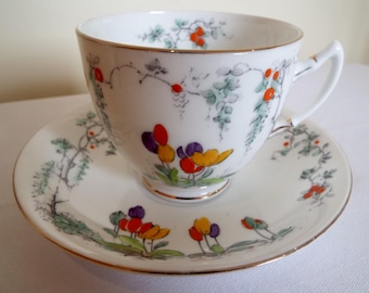 Vintage Teacup and Saucer. 1920s English Salisbury China Tea Cup, Hand Painted With Tulips. Perfect for An Afternoon Tea Party Or As A Gift