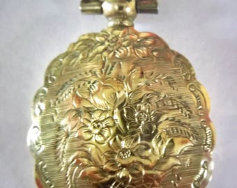 Antique Victorian Pinchbeck Mourning Hair Locket/Pendant