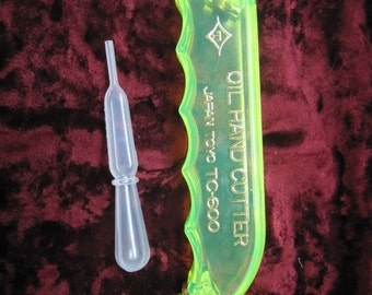 Toyo, Oil Filled Stained Glass Pistol Grip Glass Cutter, Right or Left Hand Use