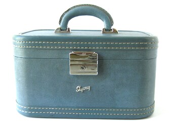 Vintage Train Case / Skyway Carry On / Light Blue Train Case / Vintage Suitcase / Makeup Case / Skyway Suitcase / Wanderlust Traveller