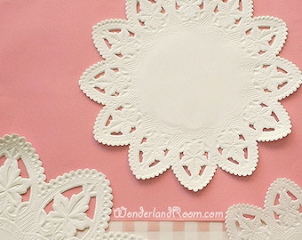30 Star Lace Paper Doilies (6in)