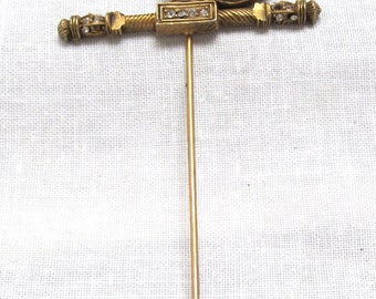 De Nicola Rhinestone Sword Stick Pin