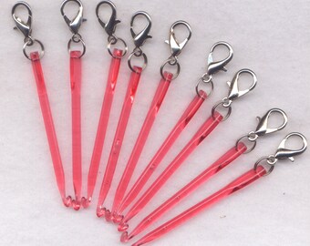 Mini Crochet Hook Sturdy Plastic With Clasp Whoops Fixer Pick Up Dropped Stitches