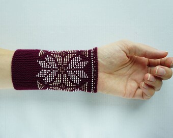 Maroon beaded wrist warmers/ knitted wristlets with beads / woollen cuffs –ready to ship