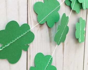 Shamrock Garland • St. Patrick's Day Decor • Green Clover Garland • Shamrock Party Decor • St. Patrick's Day Home Decor • Green Clover Decor