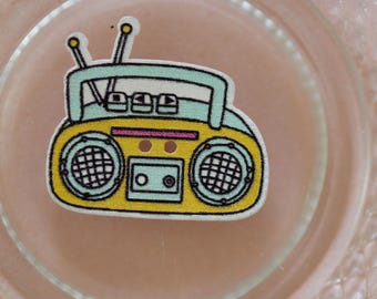 button wood radio K7 blue and yellow