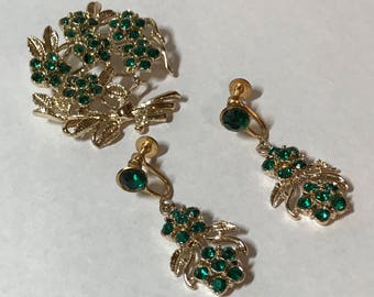 Vintage green pin brooch and earring set