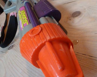 1996 Original Super Soaker CPS 2000 by LARAMI