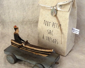 Small linen bag for little treasures vintage style print.