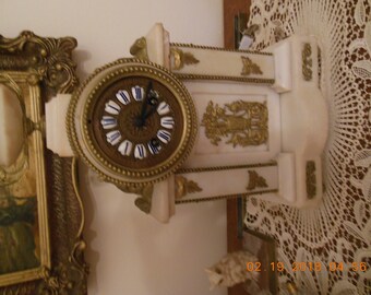 Antique french Louise XV marble and gilded bronze
