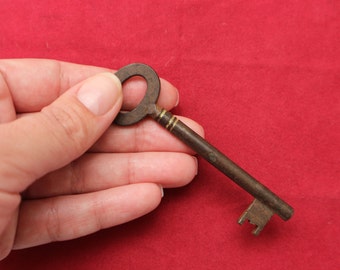 Vintage key Skeleton Key Antique keys Old keys Key decor Rustic key Iron Key Mid century Metal keys Steampunk key Old door key Rare key