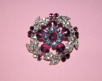 Pretty Vintage Rhinestone and Silver Tone Brooch. Plum, Amethyst and Pink stones.