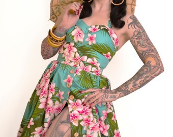 Tropical hawaiian 1950s styled outfit