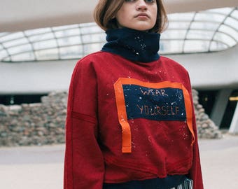 Short WearYourself Hoodie | Arikha | Wearable art | Handdrawn