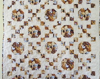 Happy Dogs - Irish Chain Quilt