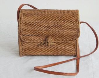 Square rattan bag. Natural woven straw square bag.