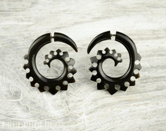 Fake Gauge Earrings Horn Earrings Black Solor Spade Spirals Tribal Earrings - Gauges Plugs Bone Horn - FG023 H G1