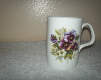 Porcelain Coffee / Tea Mug
