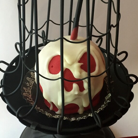 Snow White Evil Queen Poison Apple 4 apples poisoned apples