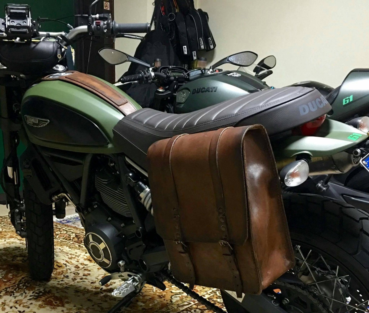 ducati scrambler tank bag