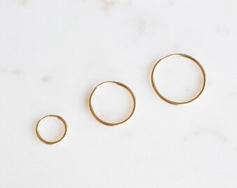 Ear hoop; minimalist jewelry; Gold Filled 14k ; Handmade Jewelry; Dainty earrings; simple earring; delicate everyday earrings stack; 3 sizes