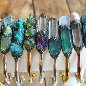 mother-gift, gift-for-mom, mothers-day-jewelry mothers bracelet, personalized birthstone, raw crystal, inspirational, custom-jewelry, boho