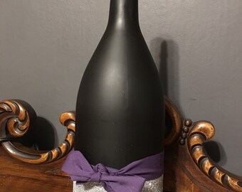 Black Bottle, bottle, Repurposed bottle, decorative bottle, glassware,Valentines decor, Valentines day gift, Black vase, glitter vase