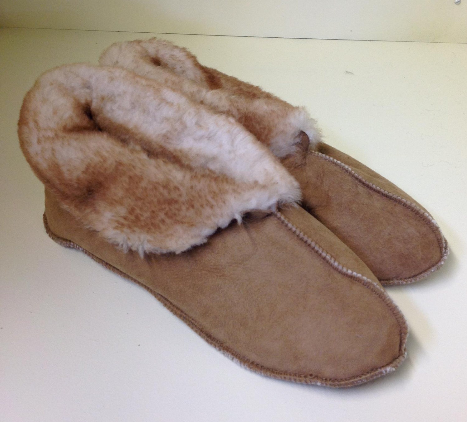 Shearling mens slippers