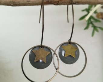 Bronze earrings with enameled sequin