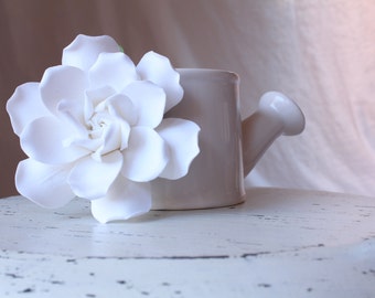 White Gardenia hair flower. Hair clip polymer clay flower for wedding. Gardenia on alligator clip.