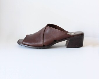 Vintage 1990s Brown Leather Chunky Heel Slides, size 8