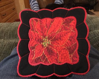 Poinsetta Mug Rug or Snack Mat
