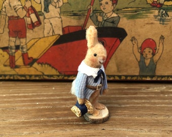 Petit lapin et son chapeau
