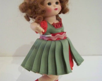 Old Fashioned Christmas 8 in Madame Alexander doll