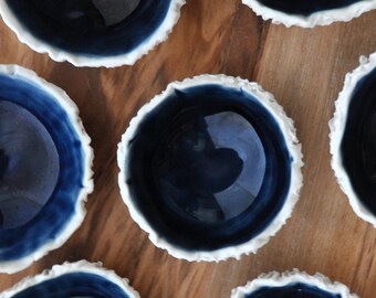 Tiny Navy Blue Geode Bowl - Small Ceramic Bowl Ceramic Ring Dish Gift for Her Foodie Gift Salt Dish Blue White Ceramic Bowl Porcelain Dish