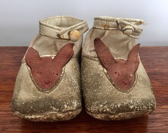 Antique Leather Baby Shoes with Bunnies, Easter Shoes
