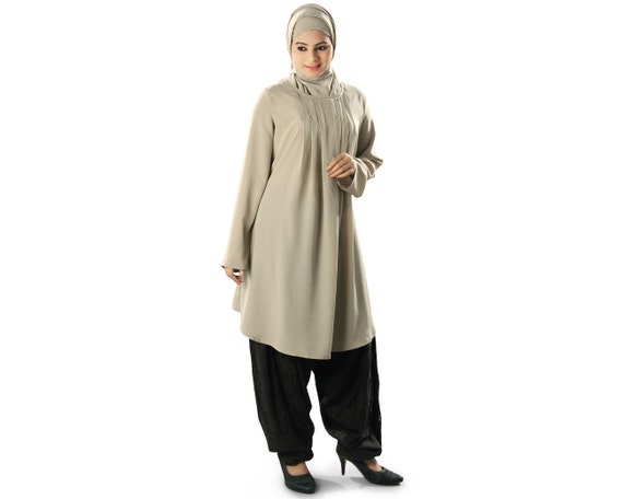 Stylish & Elegant Islamic Tunic With Pleats at Neckline