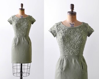 1960’s Green Linen Dress. XS. 60 sage dress. soutache floral dress. mini. Sheath.