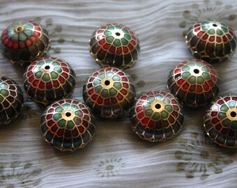 SALE Flower bulbs in Green - Floral Cloisonne beads (2)