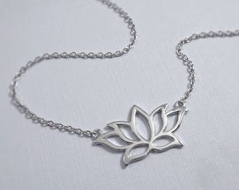 Sterling Silver Lotus Necklace, Lotus Jewelry, Yoga Jewelry, Yoga Necklace, Meditation Neckalce, Meditation Jewelry, Gift for Her