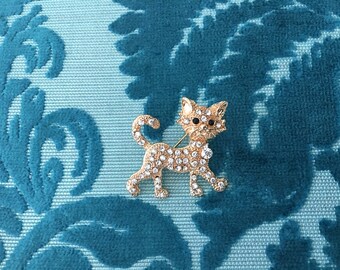 Cat Rhinestone Brooch.Cat Brooch.Gold Cat Brooch.Gold Rhinestone Cat Brooch.Cat Pin.Kitten Brooch.Kitty Brooch.Kitten Pin.Animal.Crystal Cat