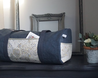 Large Duffel made of thick linen, liberty of London and details gold