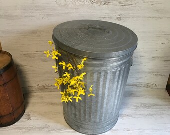 Vintage galvanized garbage can 20 gallon metal farmhouse decor planter vase pot kitchen barn porch container storage silver retro repurpose