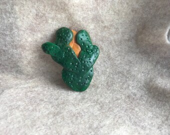 Prickly pear cactus pin brooch