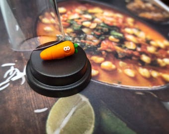 The Pet Carrot, vegan gift, miniature food, miniature vegetable, fun gift, gardeners gift, birthday gift, fathers day gift, gift