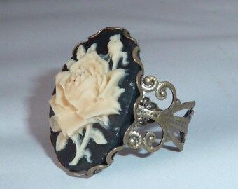 bague victorienne camée rose fleuri fleurs rose cameo ring tattoo victorian jewell jewellery pinup rockabilly gothique gothic