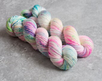 Bubbles - Hand Dyed Speckled Merino/Nylon Yarn 1 skein 100g