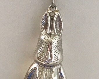 Vintage Sterling Silver Rabbit/Bunny with Sterling Silver 18" Chain