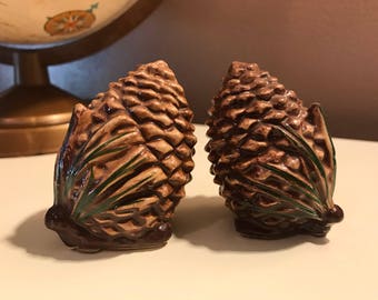Vintage Ceramic Pinecone Salt & Pepper Shaker Set